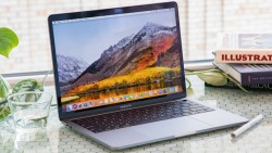Laptop Apple Macbook Pro MUHQ2 128Gb (2019) (Silver)- Touch Bar